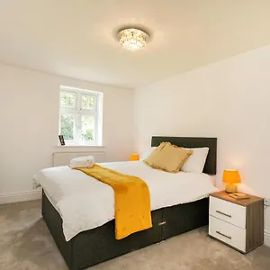Apartment ✰onpoint -large 2 Bedroom Apt With Parking!✰
