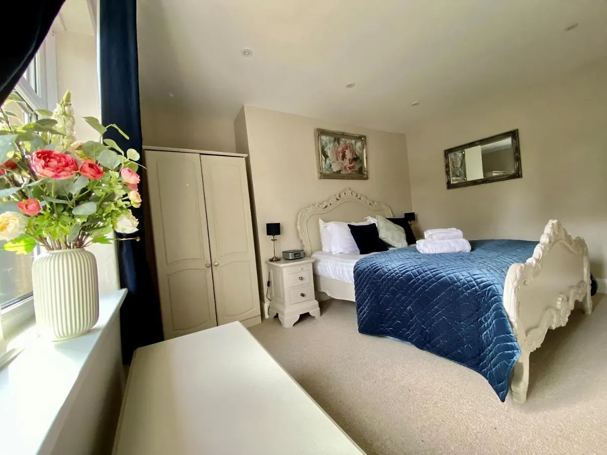 Ashmount Country House Haworth Guest house