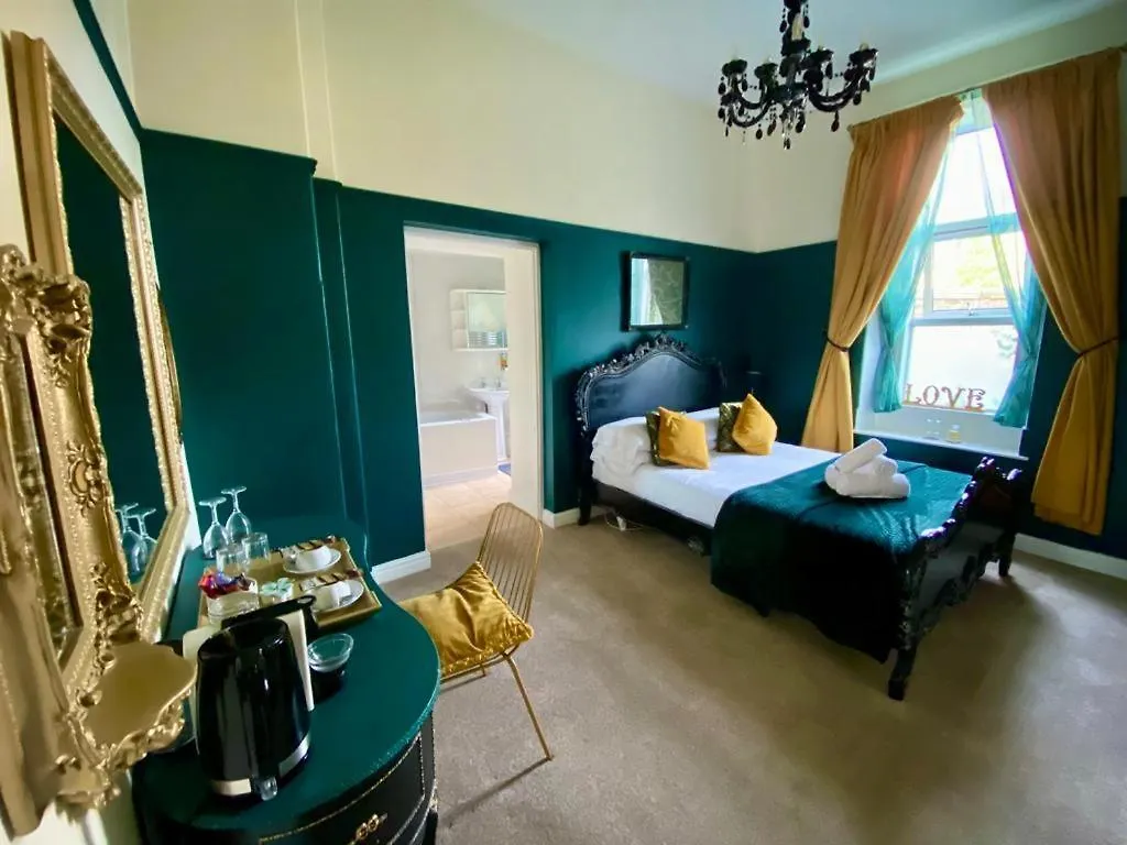 Ashmount Country House Haworth 5*,  United Kingdom