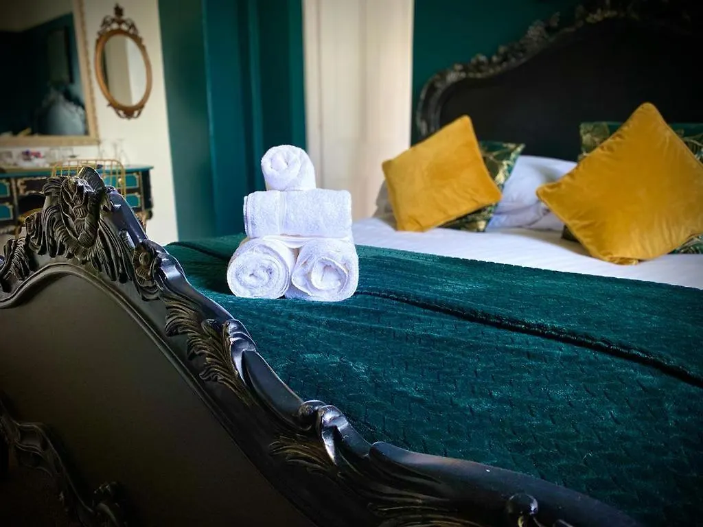 Ashmount Country House Haworth 5*,