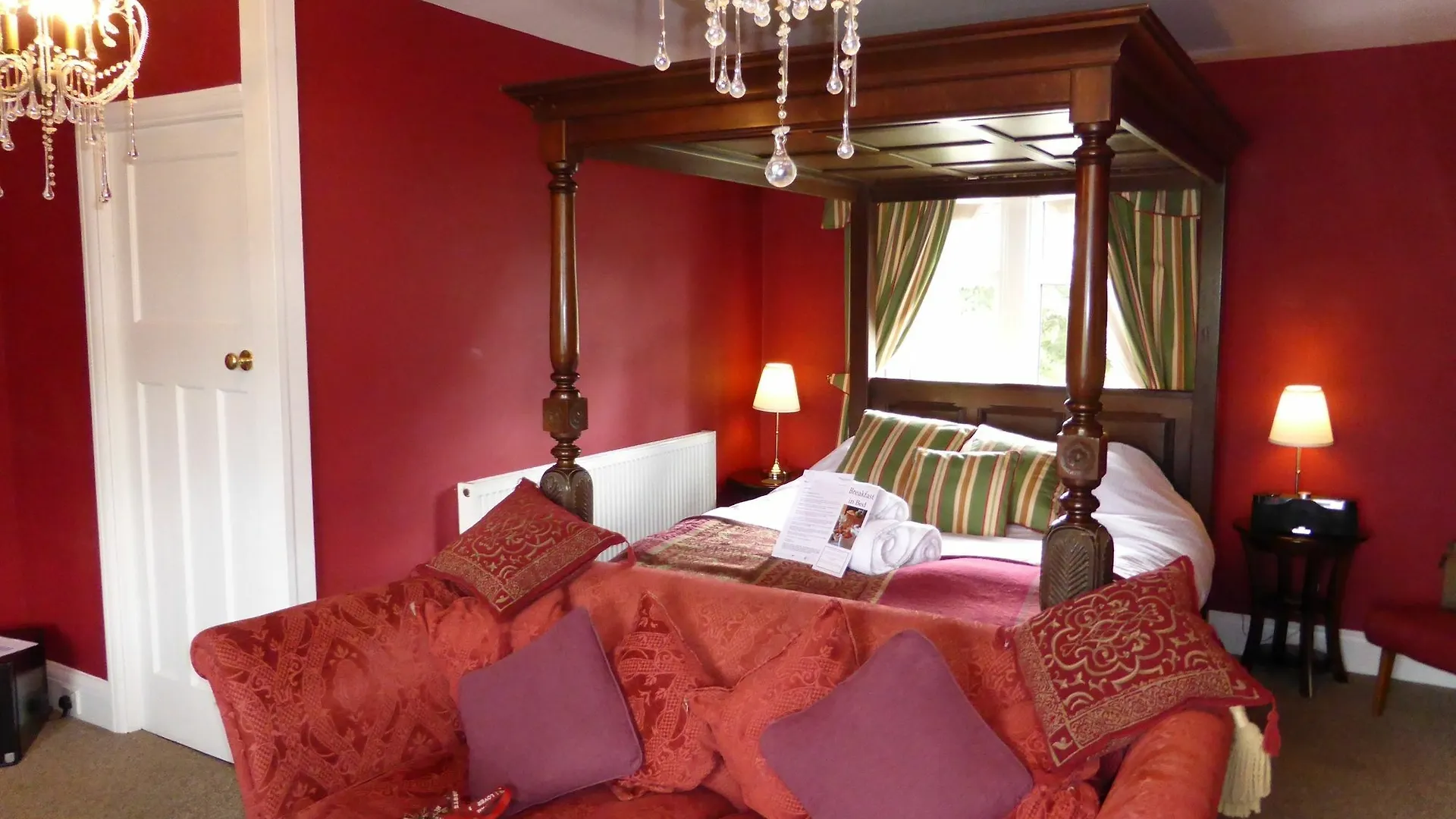 Ashmount Country House Haworth 5*,  United Kingdom
