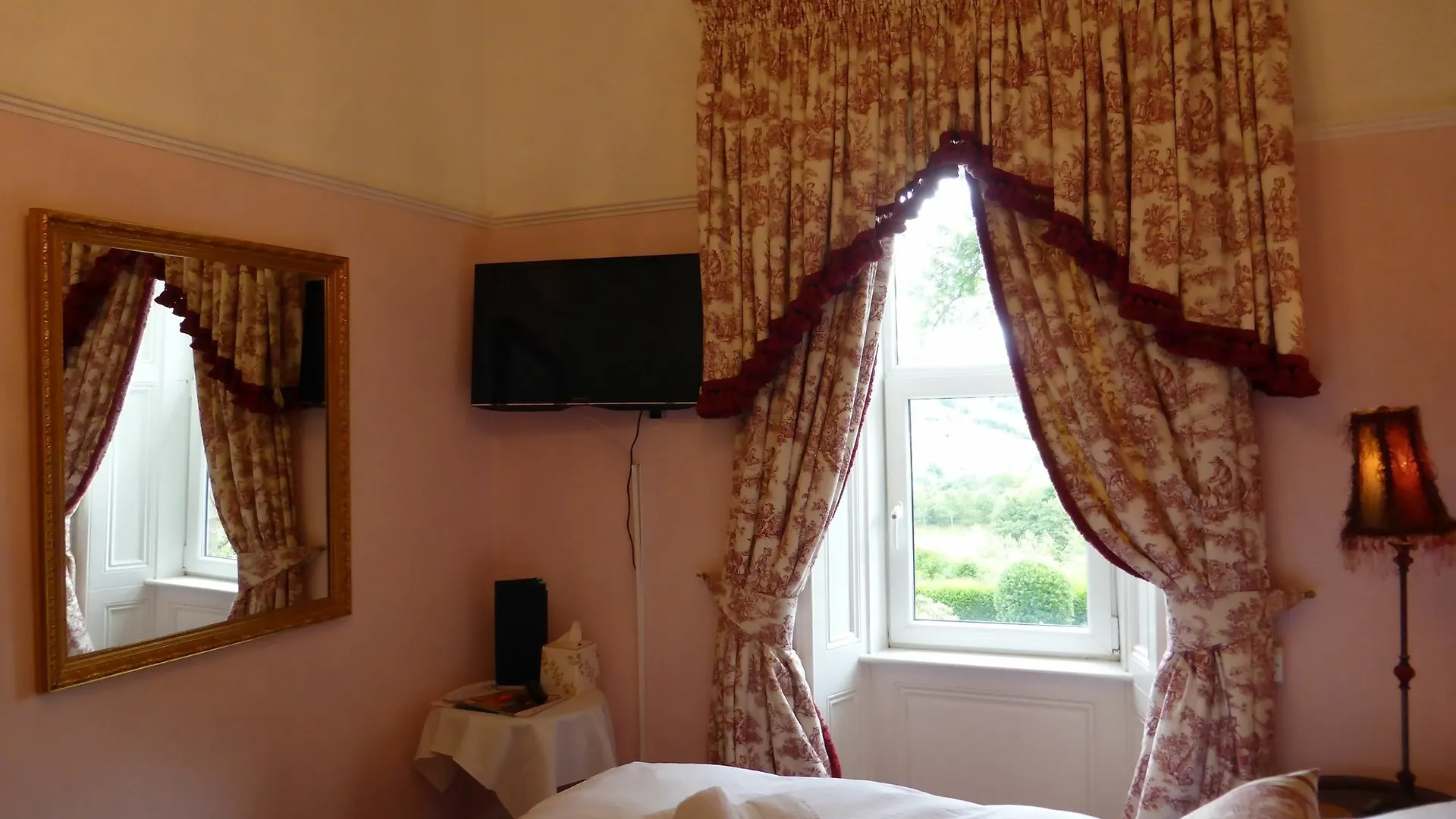 Ashmount Country House Haworth 5*,